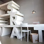 Piet Hein Eek 3* 에인트호번