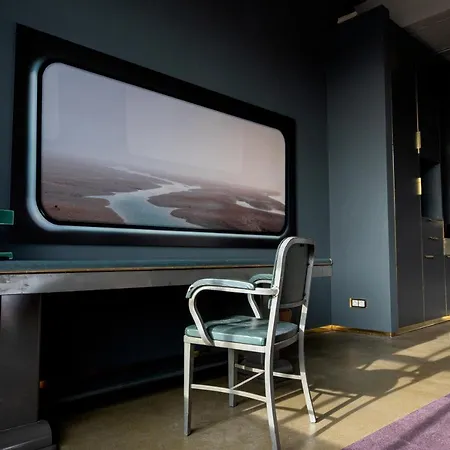 Hotel Piet Hein Eek 3*