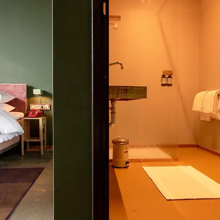 Piet Hein Eek Hotel *